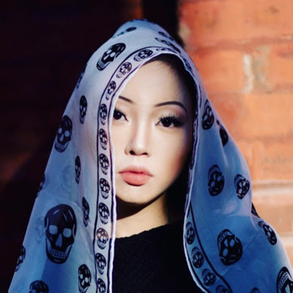 Meet your Posher, Koko - Picture 1 of 1